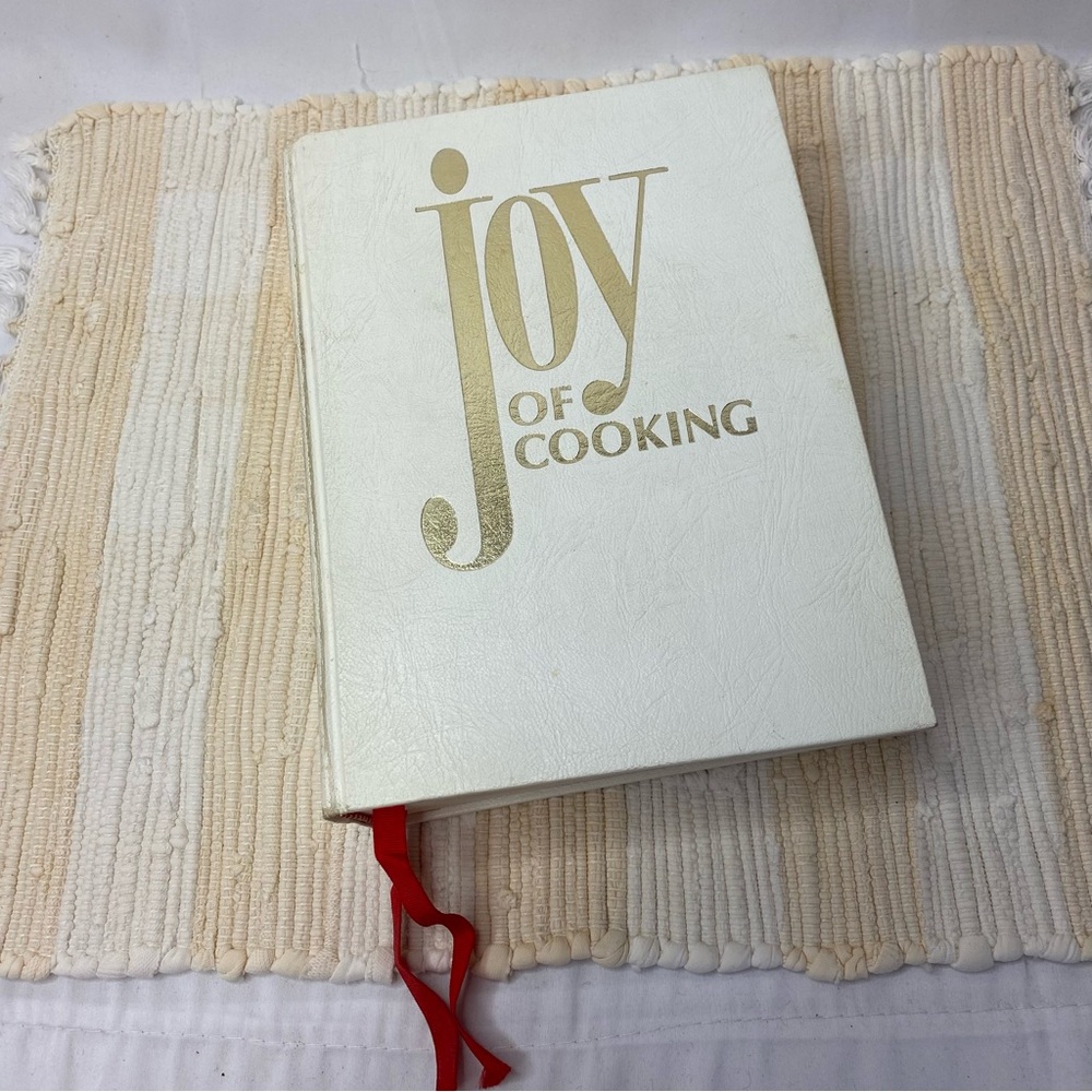 VTG JOY OF COOKING COOKBOOK LEATHER BOUND HB IRMA ROMBAUER 1ST Print May 1975